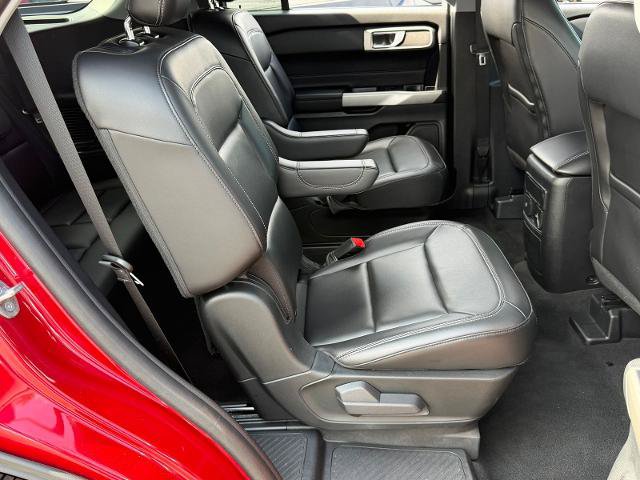 Certified 2022 Ford Explorer XLT w/ Equipment Group 202A AWD/4WD image 16