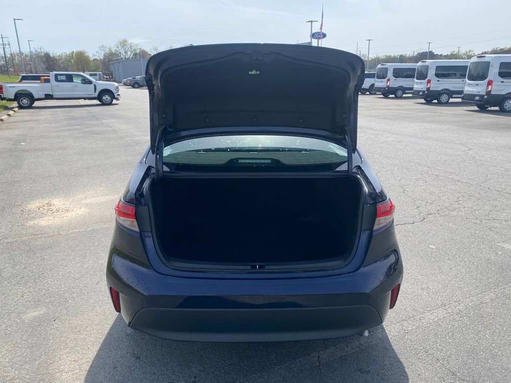 Used 2023 Toyota Corolla LE FWD image 9