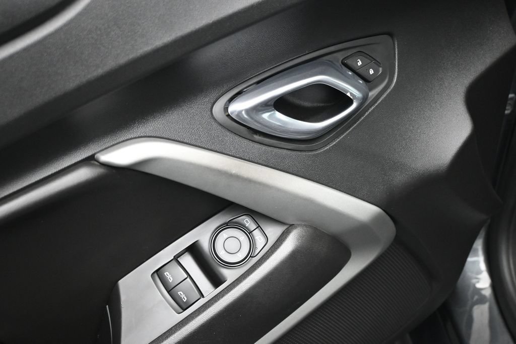 Used 2018 Chevrolet Camaro SS RWD image 11