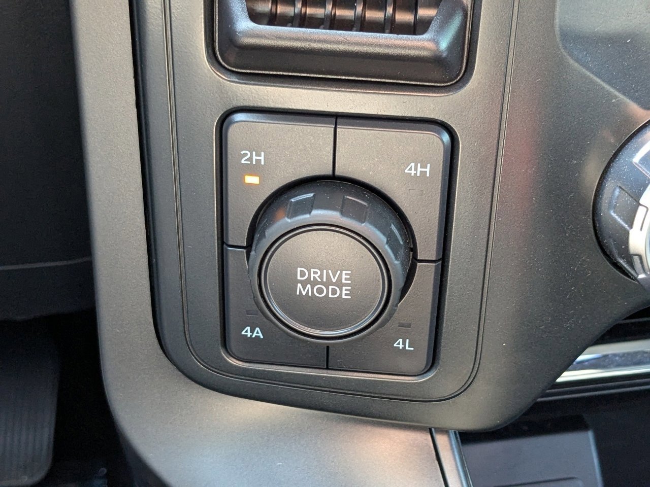 Certified 2024 Ford F150 Lariat image 28