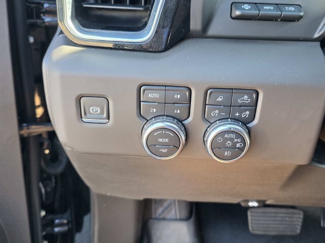 Used 2024 GMC Sierra 1500 Denali w/ Denali Reserve Package AWD/4WD image 23