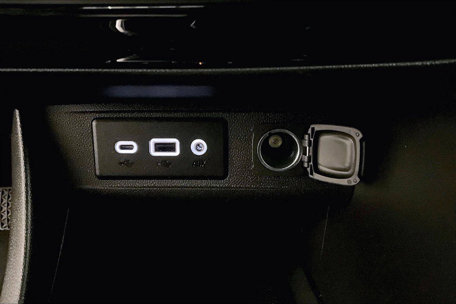 Used 2021 Buick Encore GX Select image 31