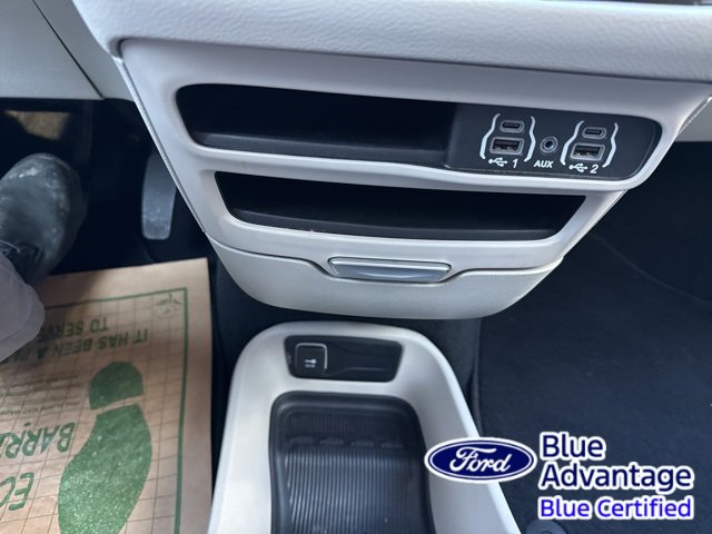 Used 2024 Chrysler Pacifica Touring-L image 26