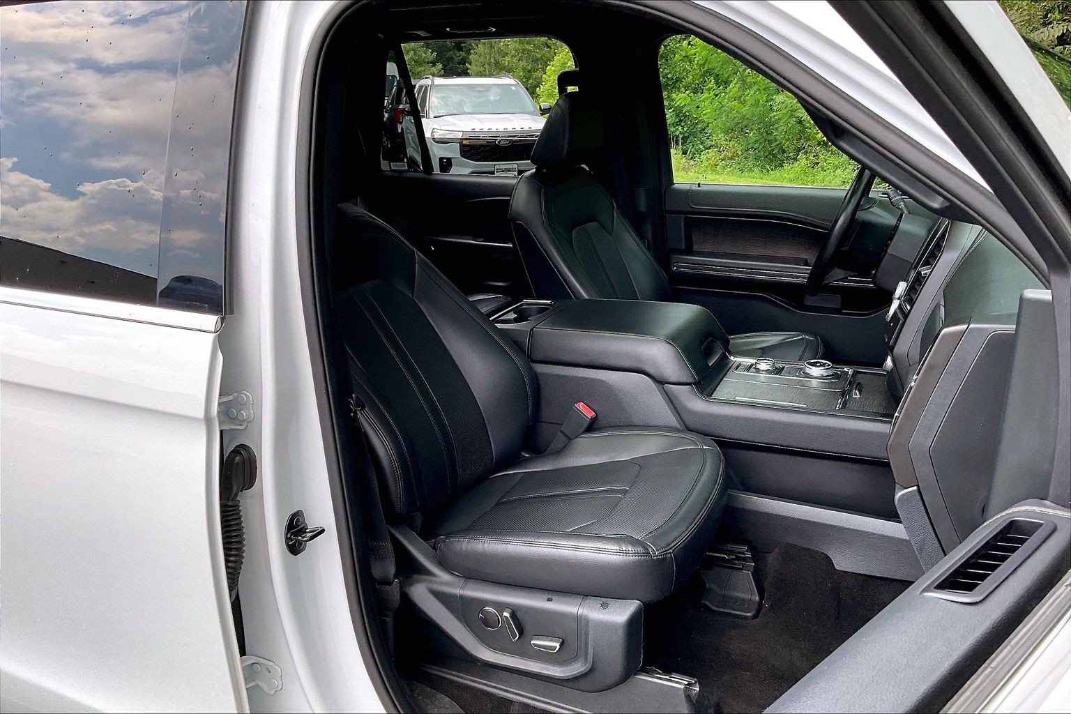 Certified 2021 Ford Expedition Max Limited AWD/4WD image 7