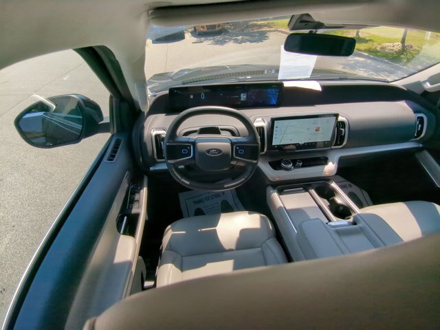 Certified 2025 Ford Expedition Active RWD image 32