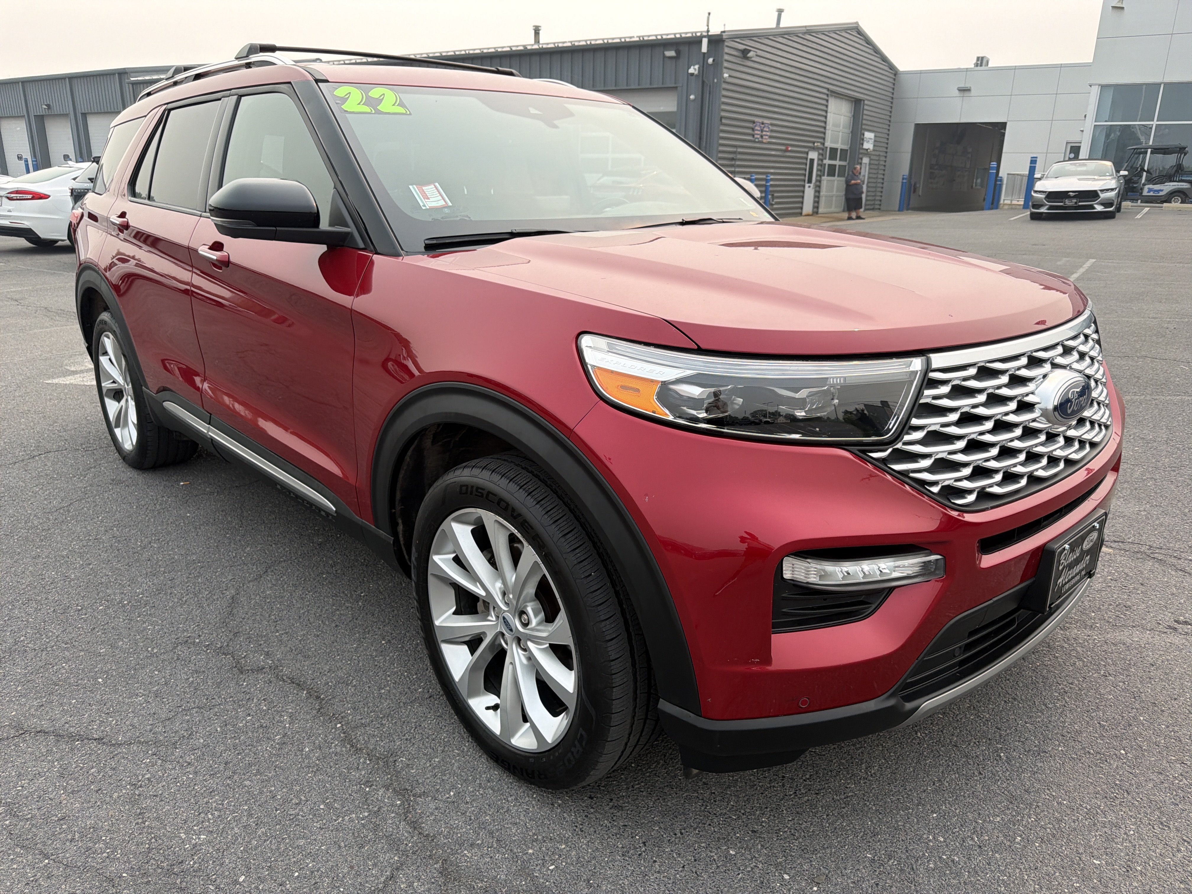 Certified 2022 Ford Explorer Platinum w/ Equipment Group 601A