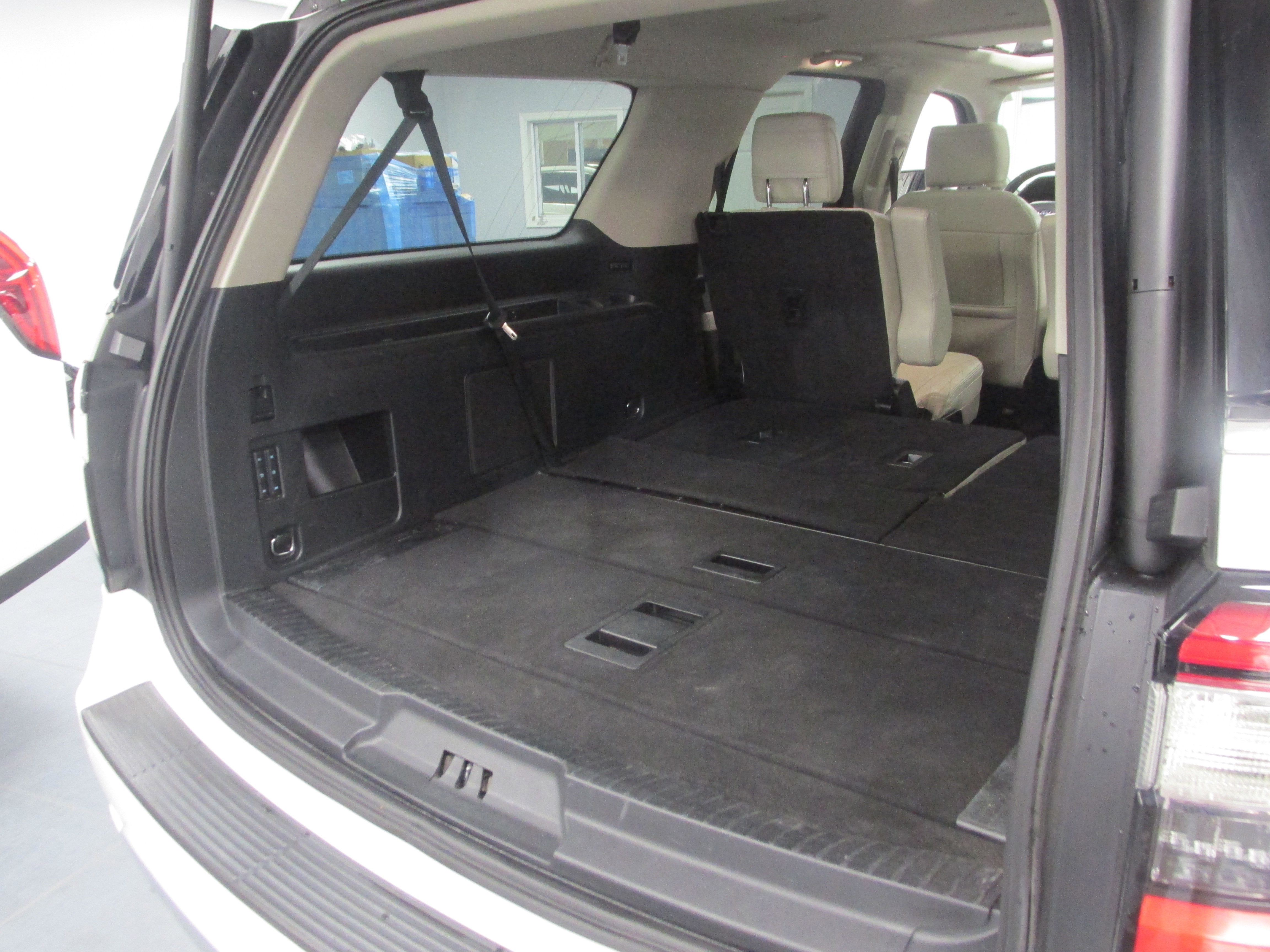 Certified 2020 Ford Expedition Max Platinum image 24