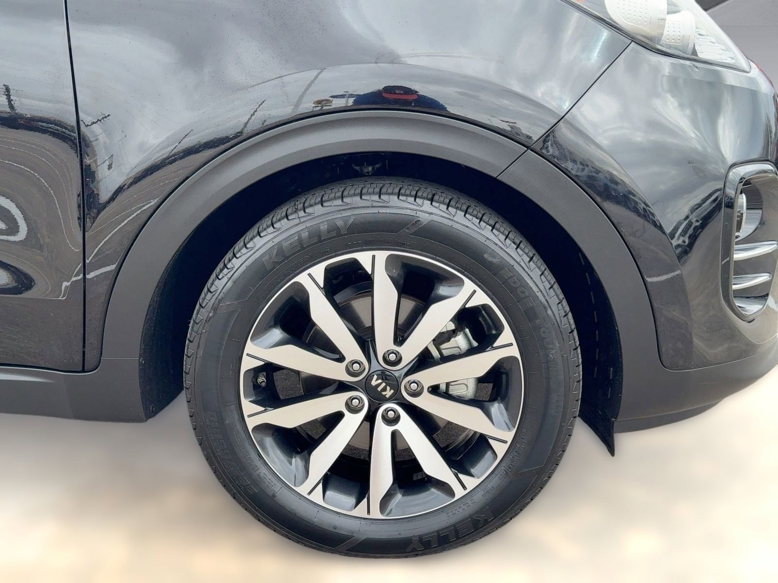 Used 2018 Kia Sportage EX image 12