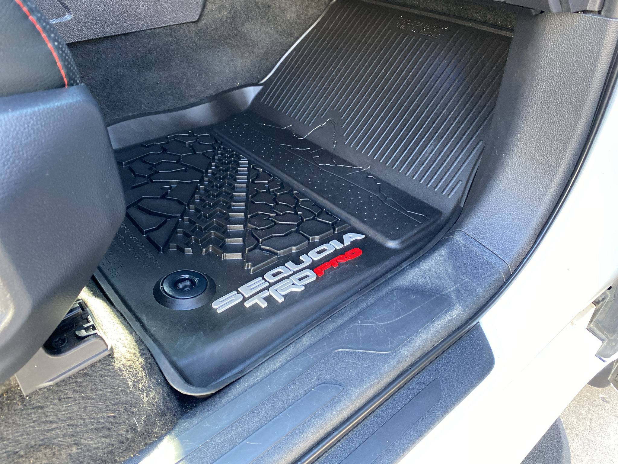 Used 2024 Toyota Sequoia TRD Pro AWD/4WD image 19
