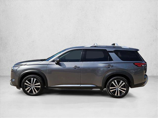 Used 2023 Nissan Pathfinder Platinum image 6