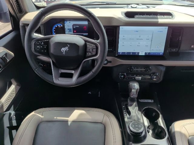 Certified 2023 Ford Bronco Wildtrak AWD/4WD image 11