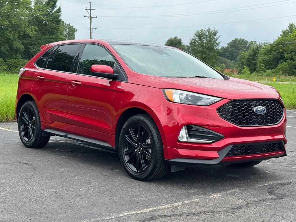 Certified 2024 Ford Edge ST-Line AWD/4WD image 6