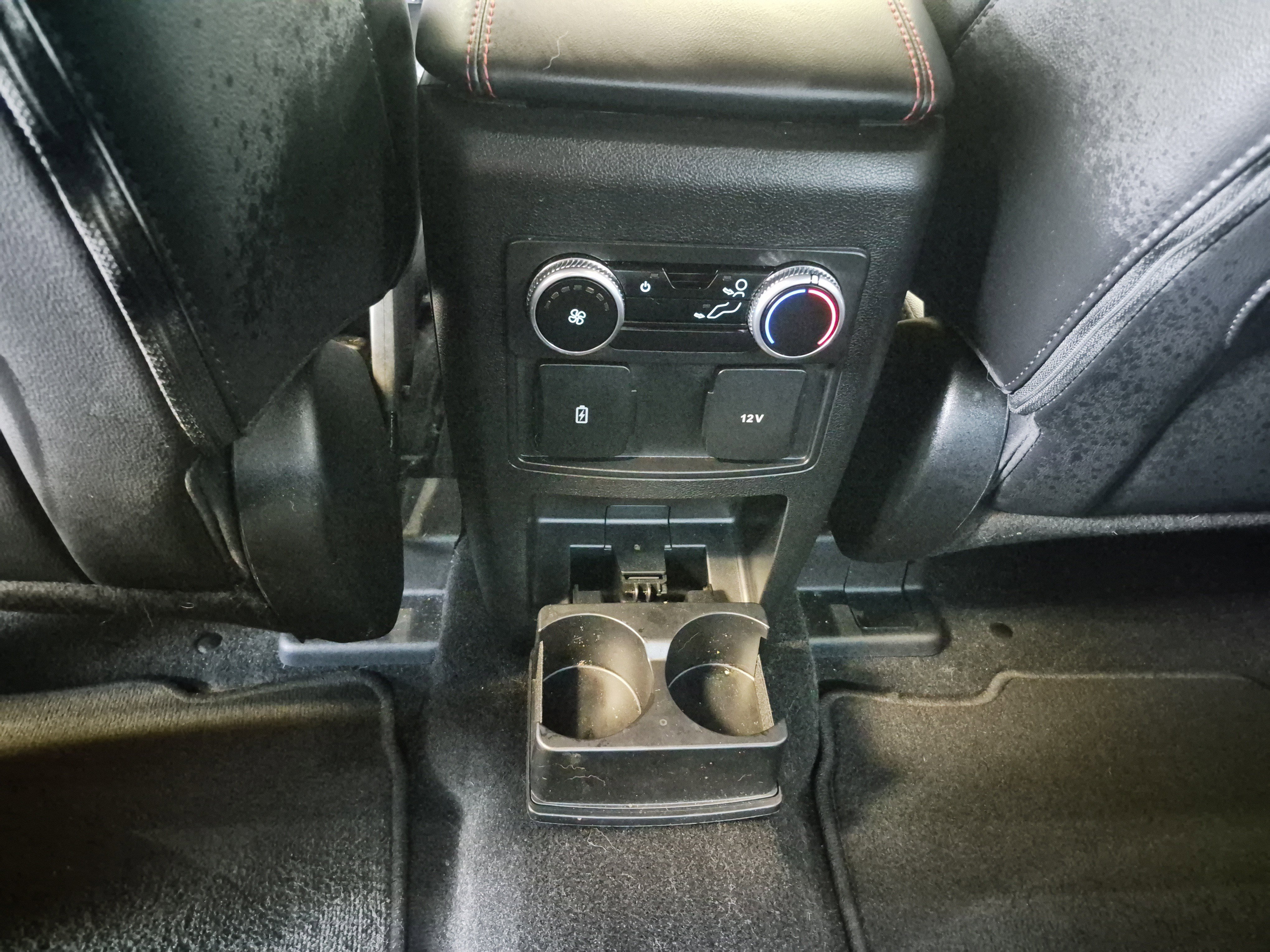 Certified 2023 Ford Explorer ST-Line w/ Class IV Trailer Tow Package image 19