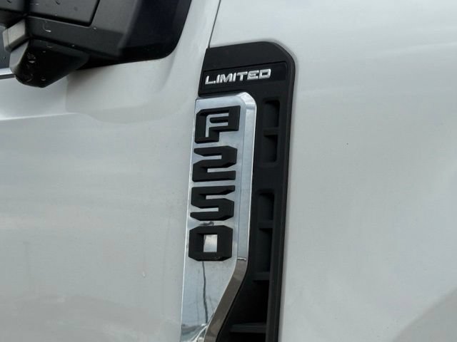 Certified 2024 Ford F250 Limited w/ FX4 Off-Road Package AWD/4WD image 5