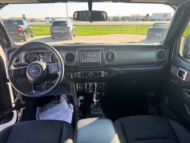 Used 2022 Jeep Gladiator Sport AWD/4WD image 29