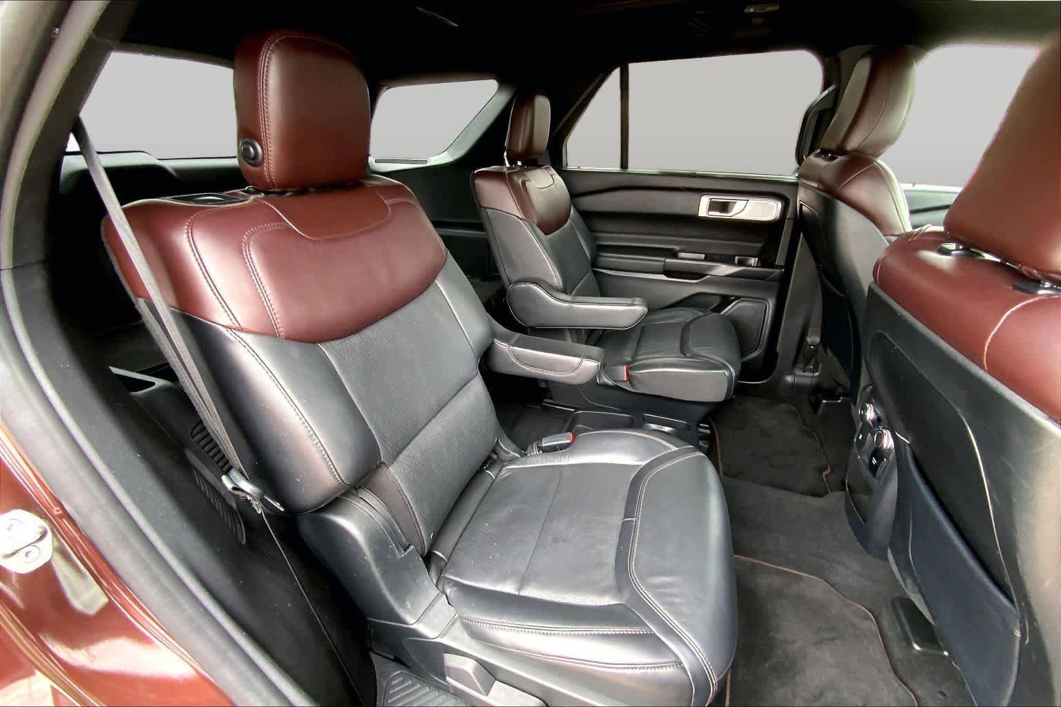 Certified 2020 Ford Explorer Platinum w/ Premium Technology Package AWD/4WD image 20