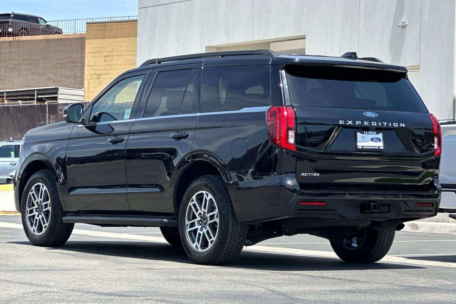 Certified 2025 Ford Expedition Active AWD/4WD image 5