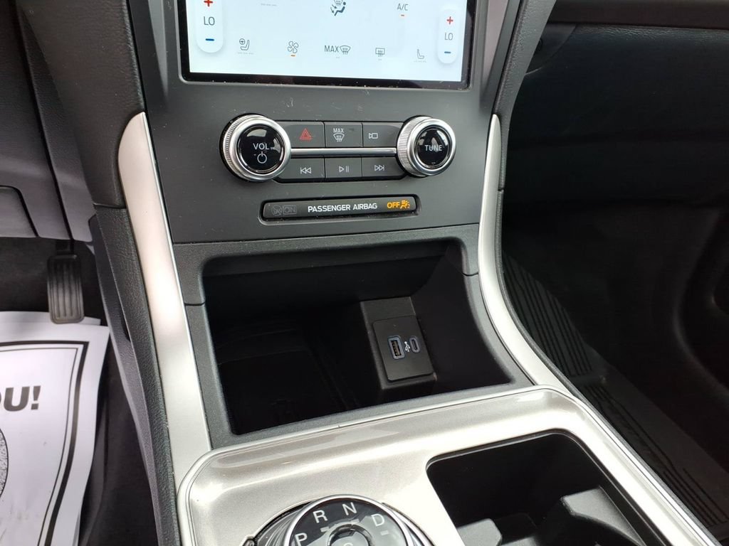 Certified 2024 Ford Edge SEL w/ Convenience Package AWD/4WD image 20