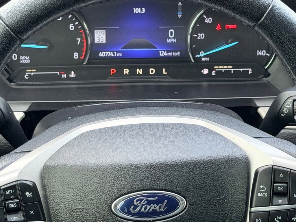 Certified 2022 Ford Explorer XLT w/ Equipment Group 202A RWD image 20