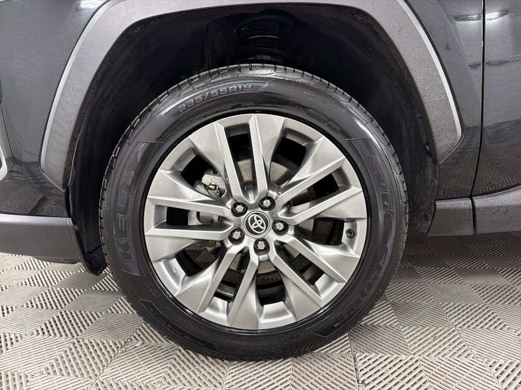 Used 2023 Toyota RAV4 XLE Premium FWD image 14