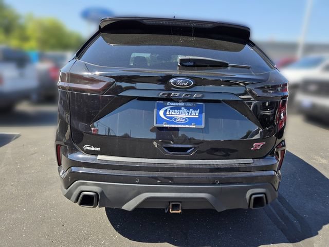 Certified 2022 Ford Edge ST w/ Equipment Group 401A AWD/4WD image 9
