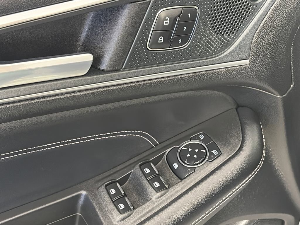 Certified 2024 Ford Edge Titanium AWD/4WD image 25