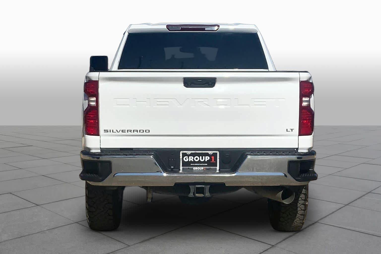 Used 2024 Chevrolet Silverado 2500 LT AWD/4WD image 5