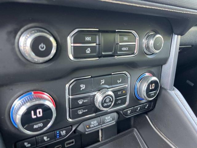 Used 2023 GMC Yukon SLT AWD/4WD image 38