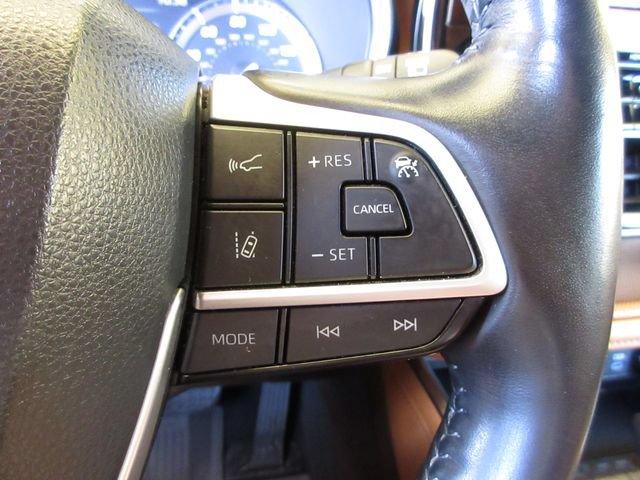 Used 2022 Toyota Highlander Platinum FWD image 16