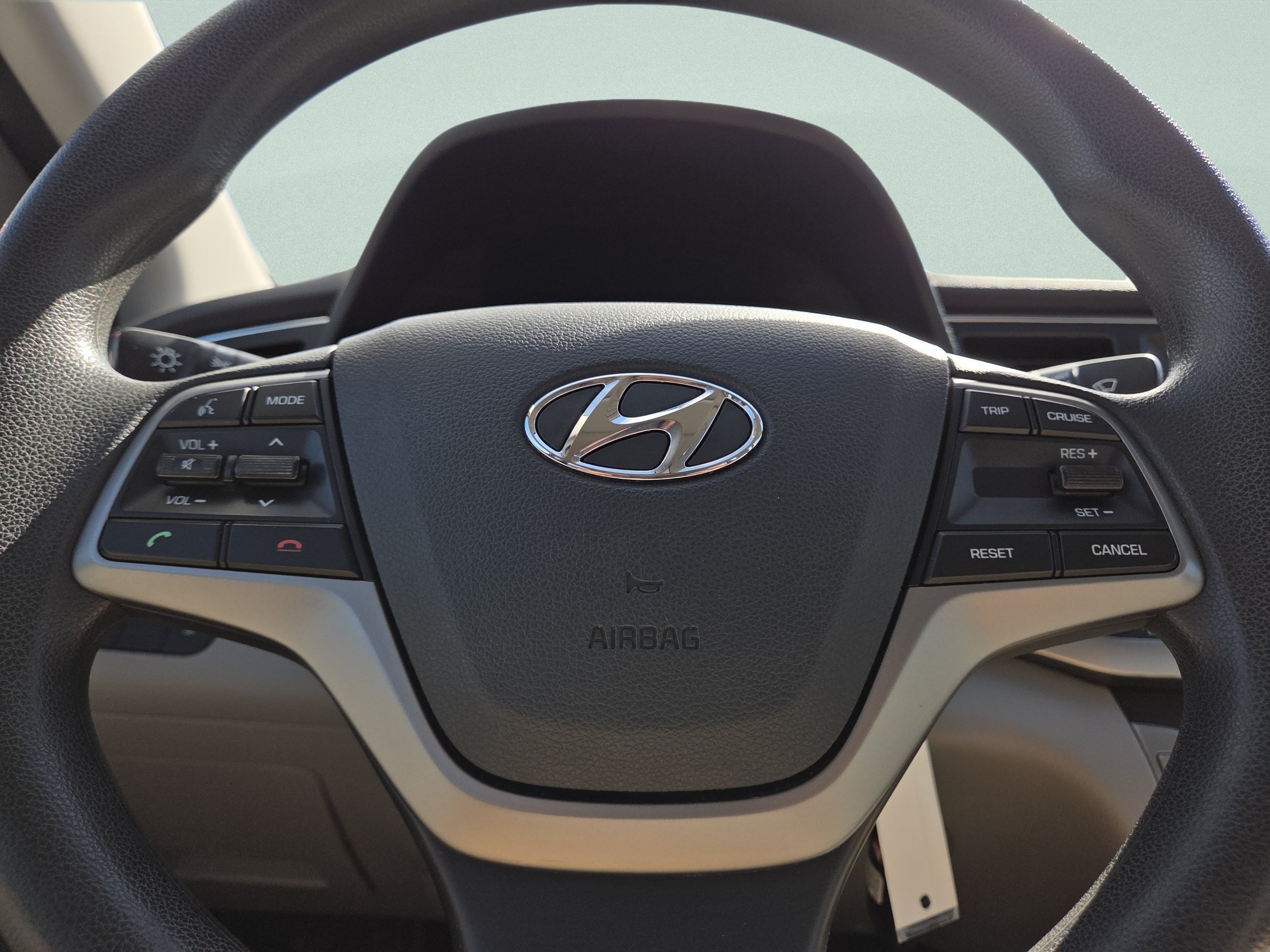 Used 2017 Hyundai Elantra SE FWD image 24