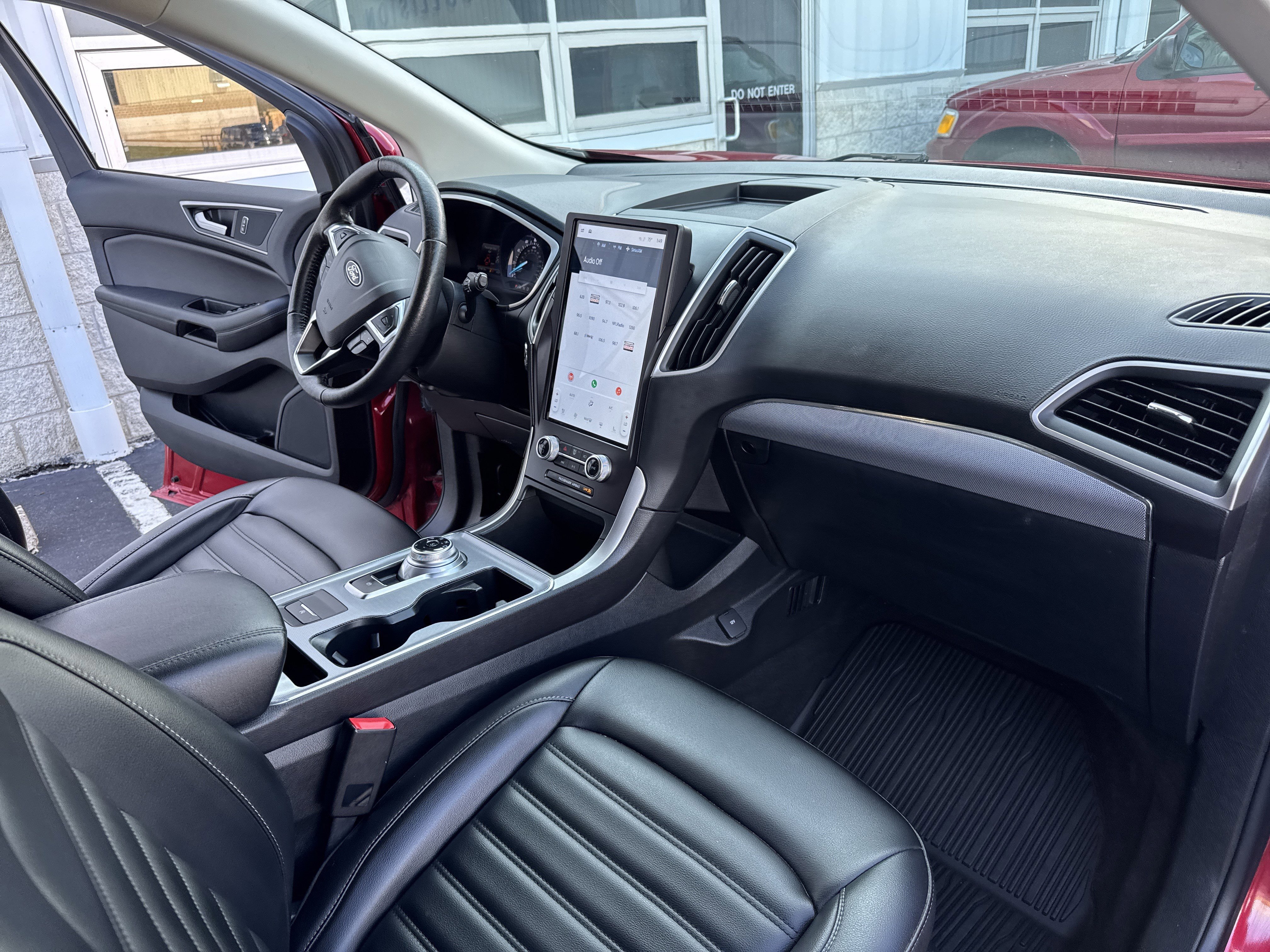 Certified 2021 Ford Edge SEL w/ Convenience Package image 33