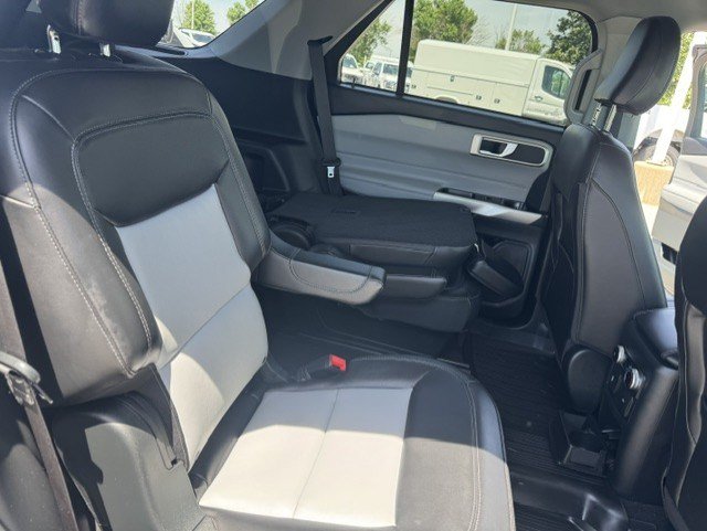 Certified 2023 Ford Explorer XLT w/ Equipment Group 202A AWD/4WD image 31