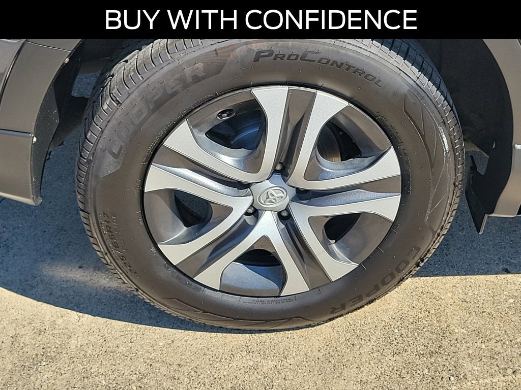 Used 2017 Toyota RAV4 LE w/ All Weather Liner Package FWD image 5