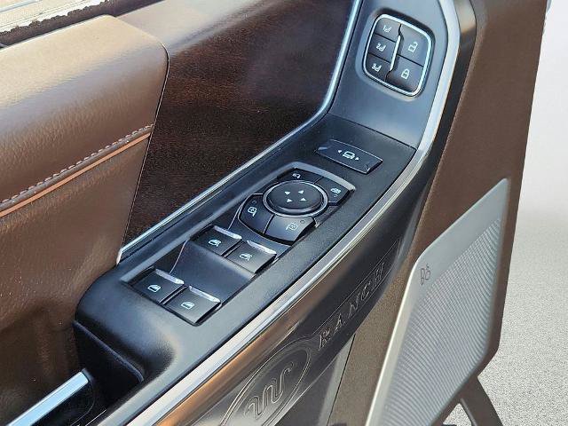 Certified 2023 Ford F250 King Ranch w/ FX4 Off-Road Package AWD/4WD image 19