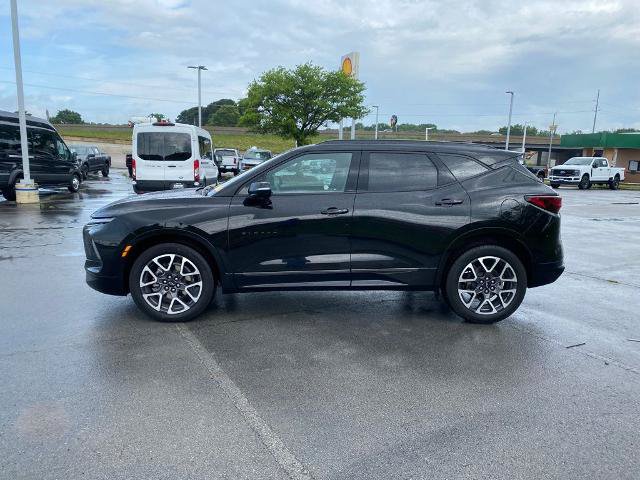 Used 2025 Chevrolet Blazer RS FWD image 4