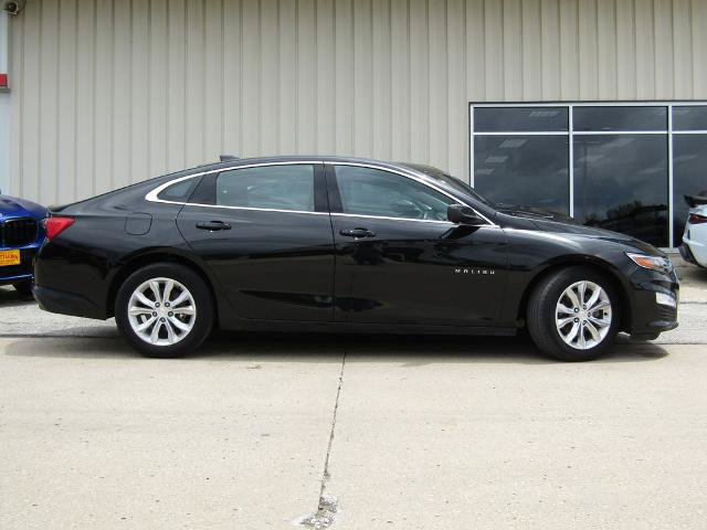 Used 2023 Chevrolet Malibu LT FWD image 2