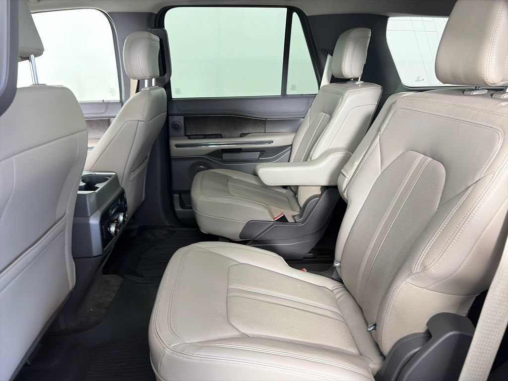 Certified 2018 Ford Expedition Limited w/ Equipment Group 302A AWD/4WD image 13