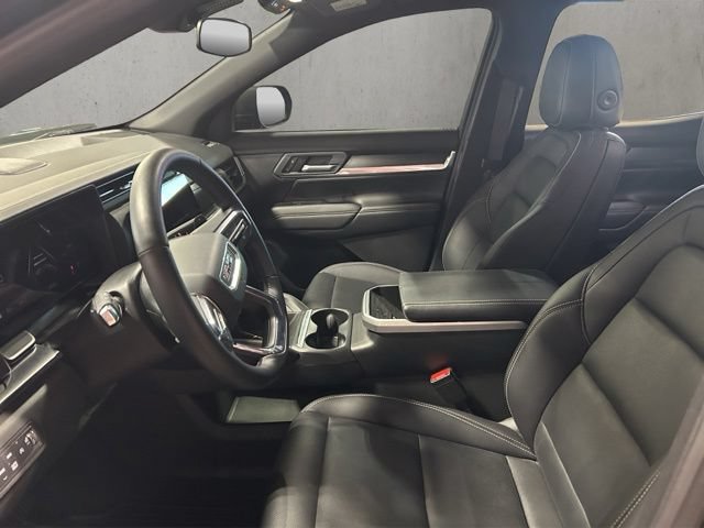 Used 2026 GMC Terrain Elevation w/ Elevation Premium Package AWD/4WD image 3