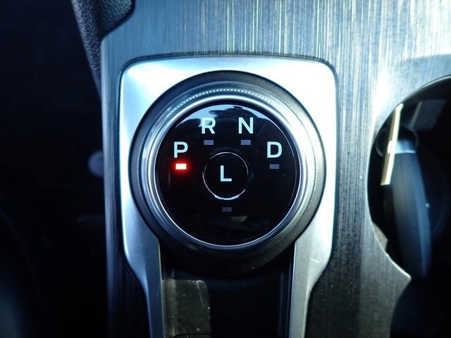 Certified 2025 Ford Escape ST-Line Select image 24