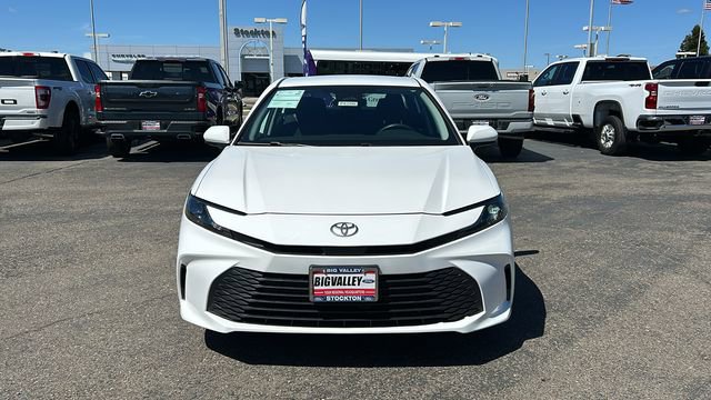 Used 2025 Toyota Camry LE FWD image 9