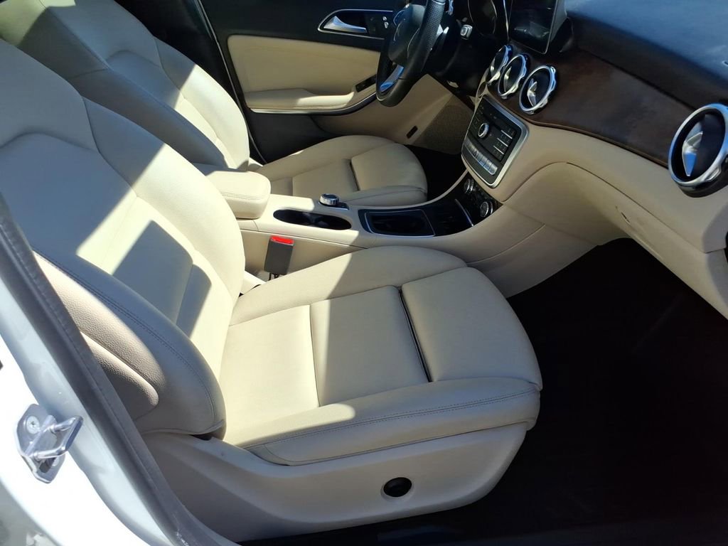 Used 2019 Mercedes-Benz GLA 250 4MATIC image 8