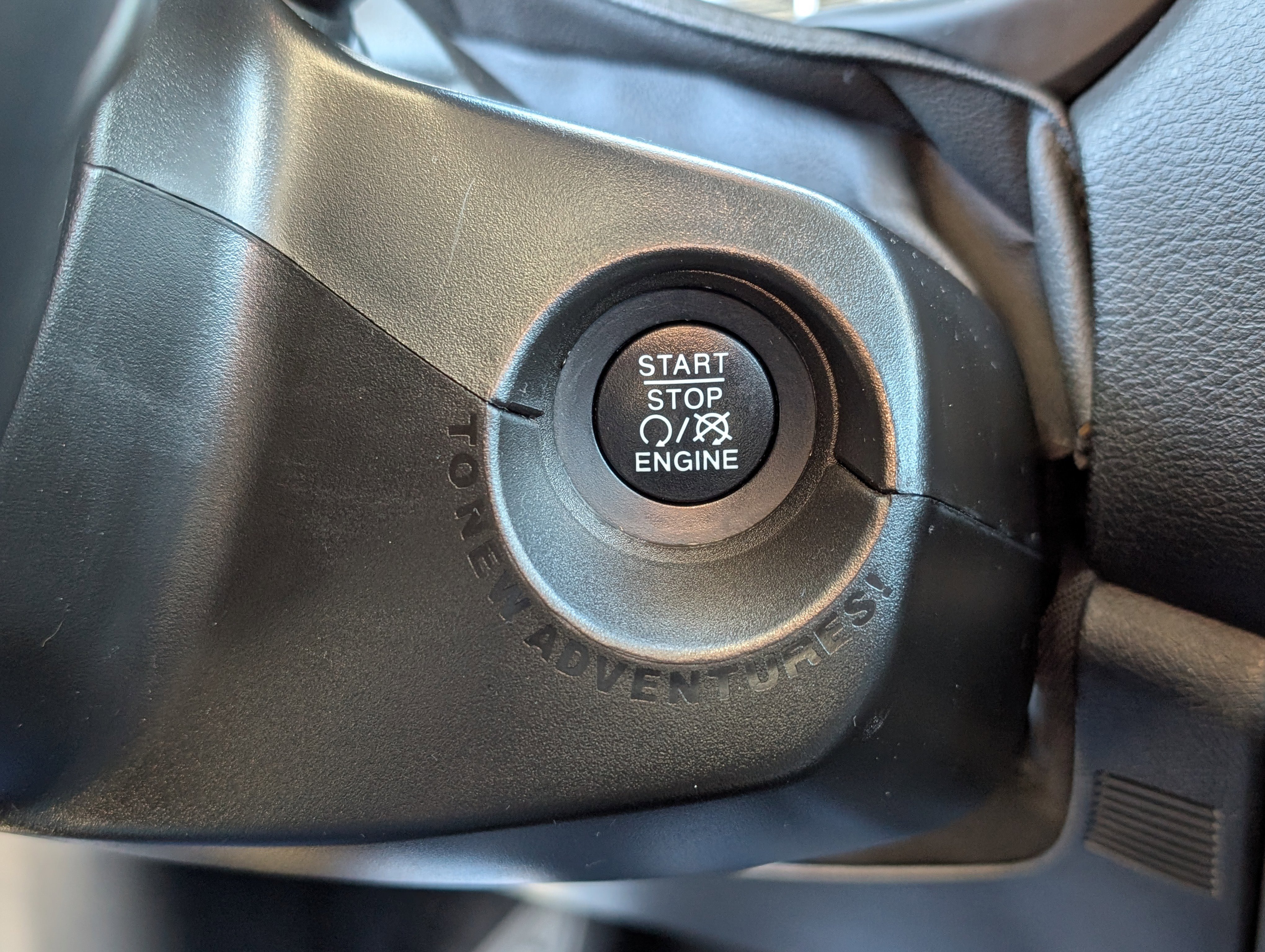 Used 2019 Jeep Renegade Limited w/ UConnect 8.4 Nav Group image 23