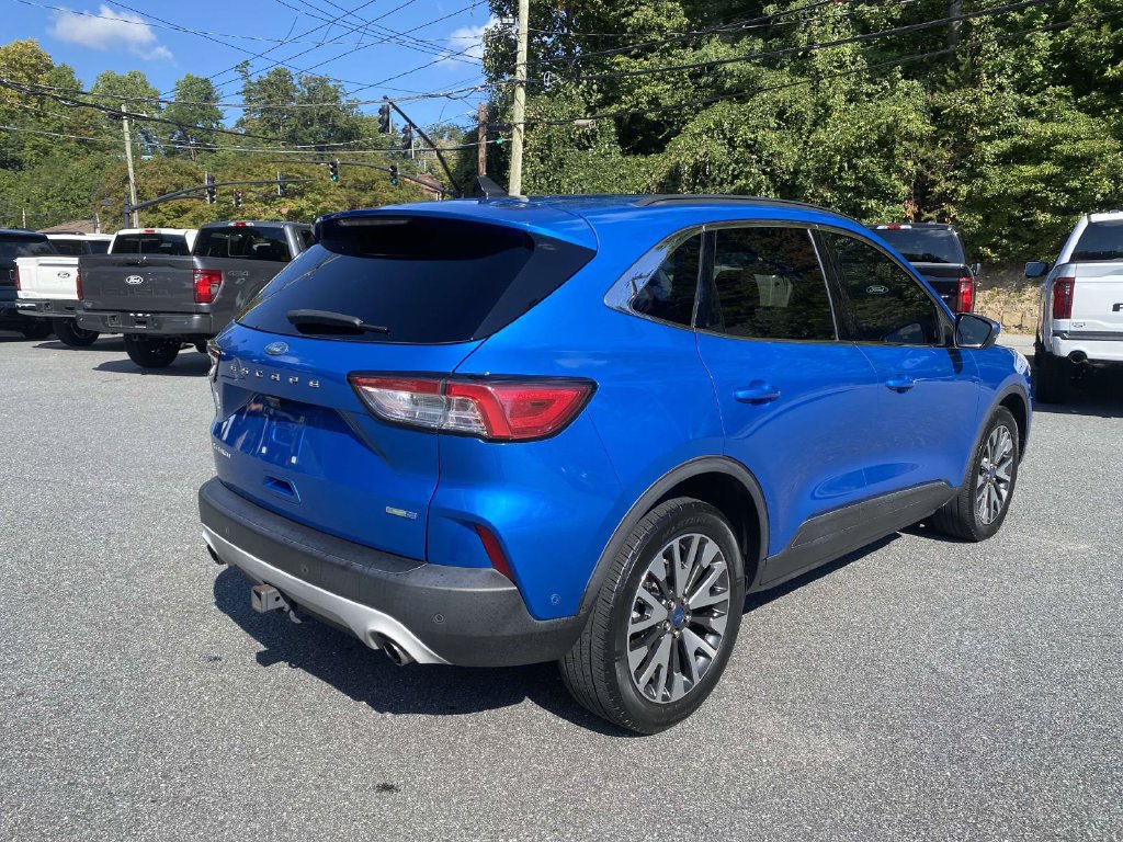 Certified 2020 Ford Escape Titanium AWD/4WD image 7