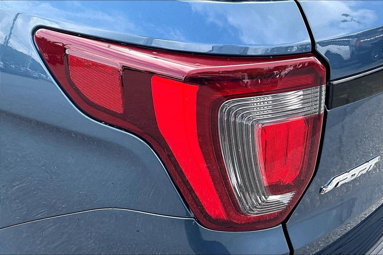 Certified 2018 Ford Explorer Sport AWD/4WD image 28