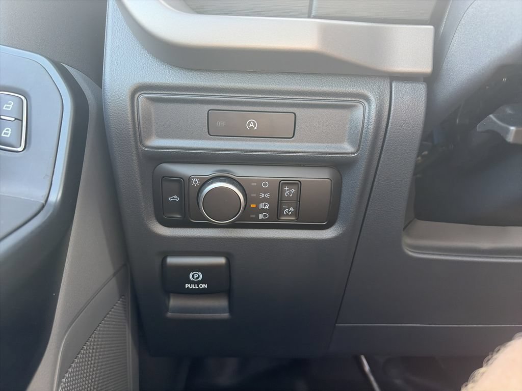 Certified 2025 Ford F150 XL AWD/4WD image 16