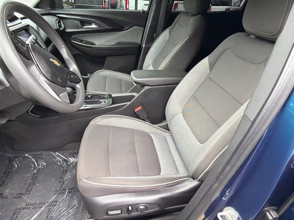 Used 2021 Chevrolet TrailBlazer LT w/ Convenience Package FWD image 24