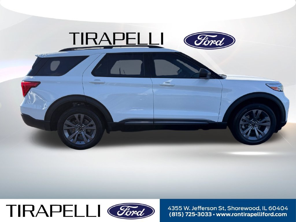 Certified 2021 Ford Explorer XLT w/ Equipment Group 202A AWD/4WD image 4
