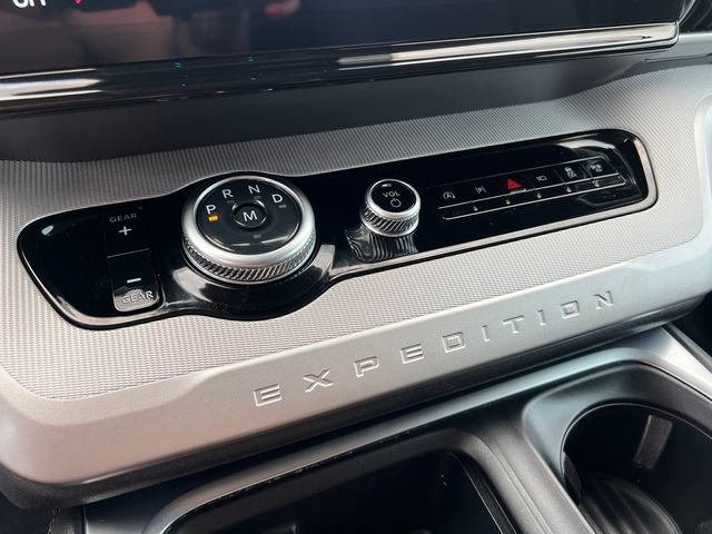 Certified 2025 Ford Expedition Active RWD image 21