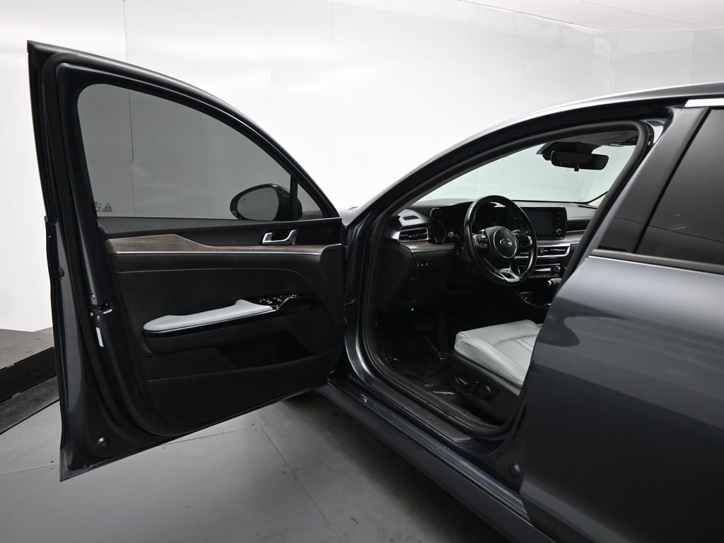 Used 2021 Kia K5 EX image 9