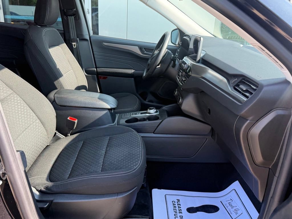 Certified 2023 Ford Escape Active AWD/4WD image 16
